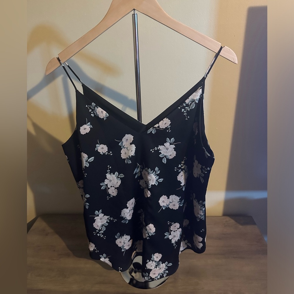 Express, medium, black floral, tank top